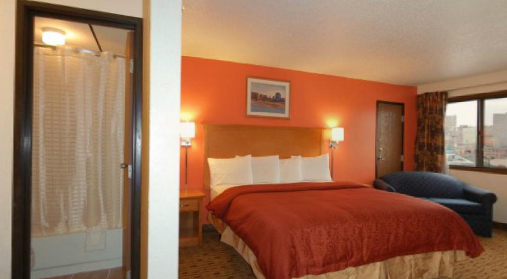 Econo Kansas Downtown North Lodge *